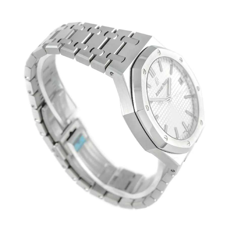 Audemars-Piguet-Royal-Oak-15510ST.OO_.1320ST.03-Silver-Dial2 Audemars Piguet Royal Oak 15510ST.OO.1320ST.03 – Silver Dial - Image 3