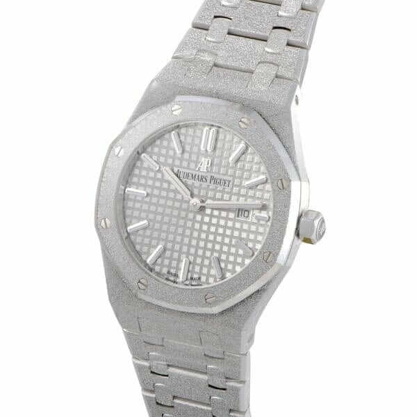 Audemars-Piguet-Royal-Oak-Frosted-Gold-Watch-67653BC.GG_.1263BC.01 Audemars Piguet Royal Oak 67653BC.GG.1263BC.01 Frosted Replica - Image 3