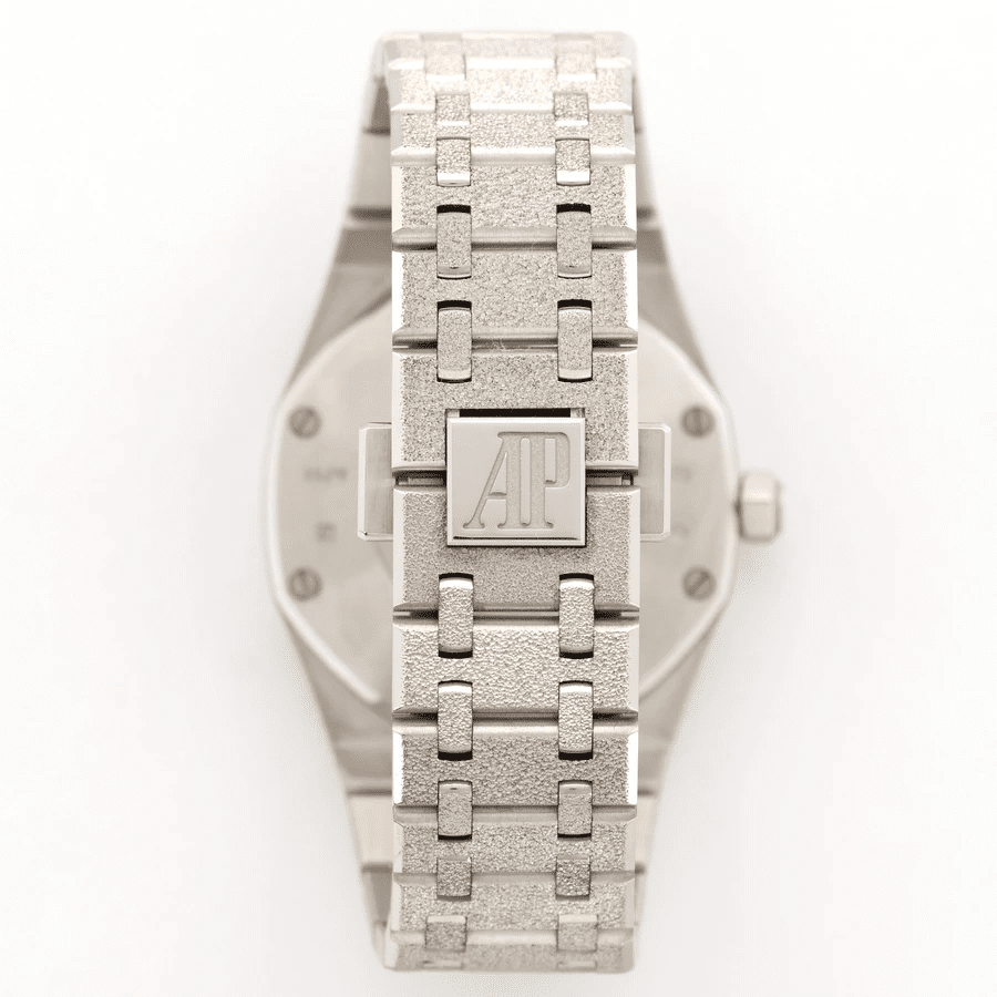 Audemars-Piguet-Royal-Oak-Frosted-Gold-Watch-67653BC Audemars Piguet Royal Oak 67653BC.GG.1263BC.01 Frosted Replica - Image 4