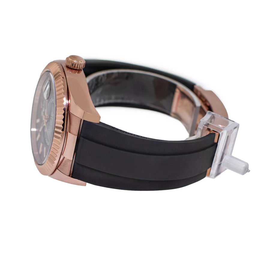 Rolex-Sky-Dweller-326935-0007-SRO-Automatic-Everose-Rhodium-Dial-Rubber-Strap-Replica1-1 Rolex Sky-Dweller 326935-0007 SRO Automatic Everose Rhodium Dial Rubber Strap Replica - Image 3