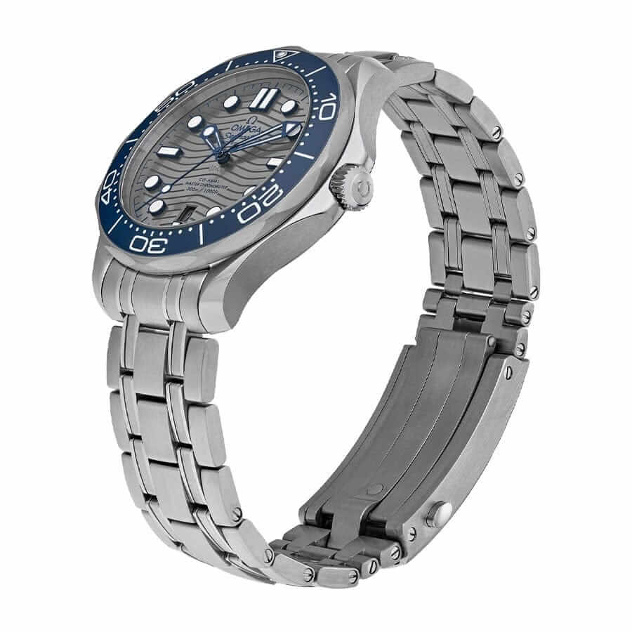omega-seamaster-diver-steel-210-30-42-20-06-001-grey-dial- Omega 007 Replica - Image 4