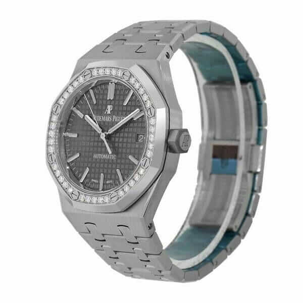 watch-audemars-piguet-royal-oak-steel-diamond-bezel-37mm-watch-15451st-zz-1256st-02-apro07070-15902444552251_grande AP Selfwinding Replica - Image 2